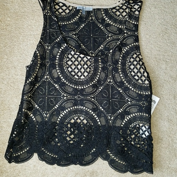 Bundle tops. - Picture 4 of 5